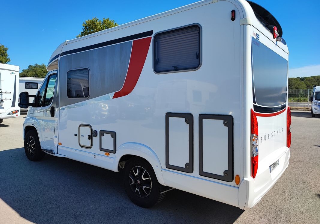 Location Camping-Car  Profilé Toulon