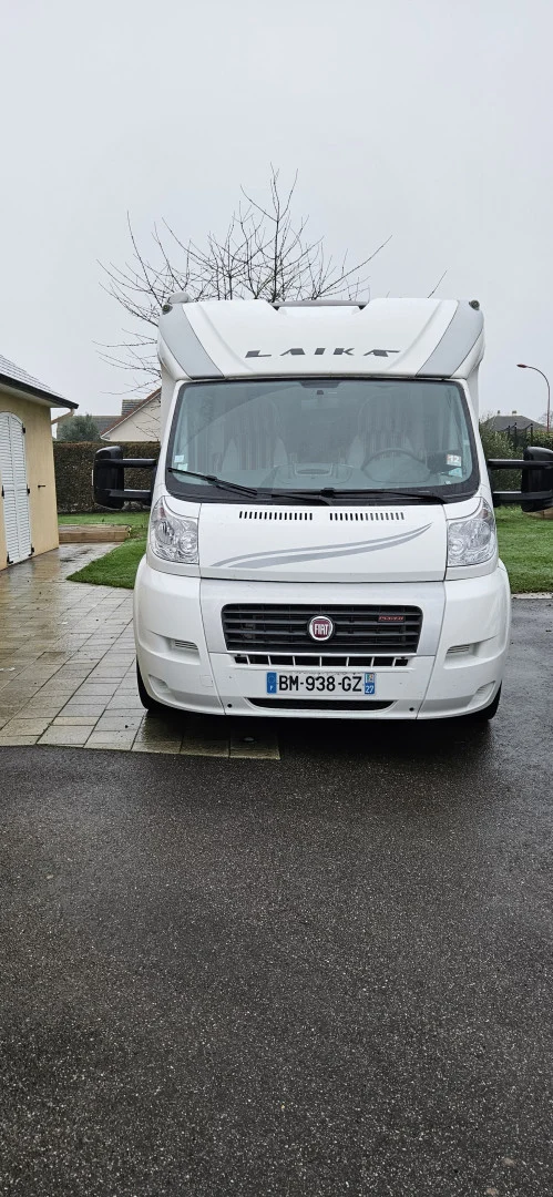 Location Camping-Car  Profilé Annecy