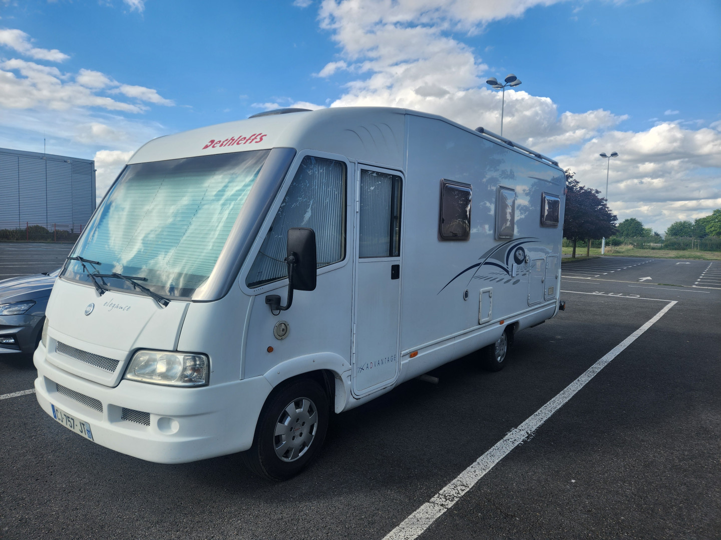 Location Camping-Car  Intégral Marseille