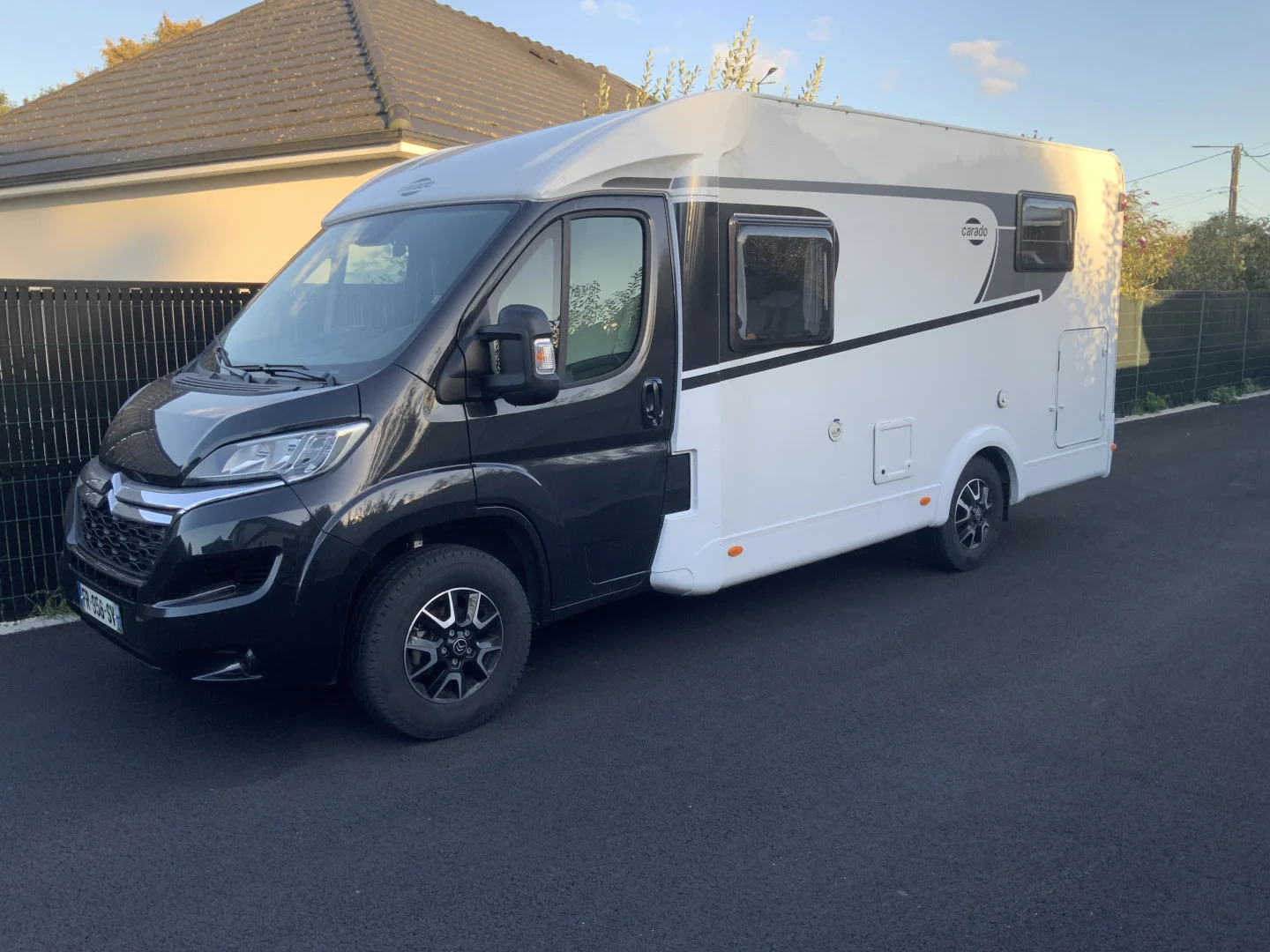 Location Camping-Car  Profilé Bordeaux