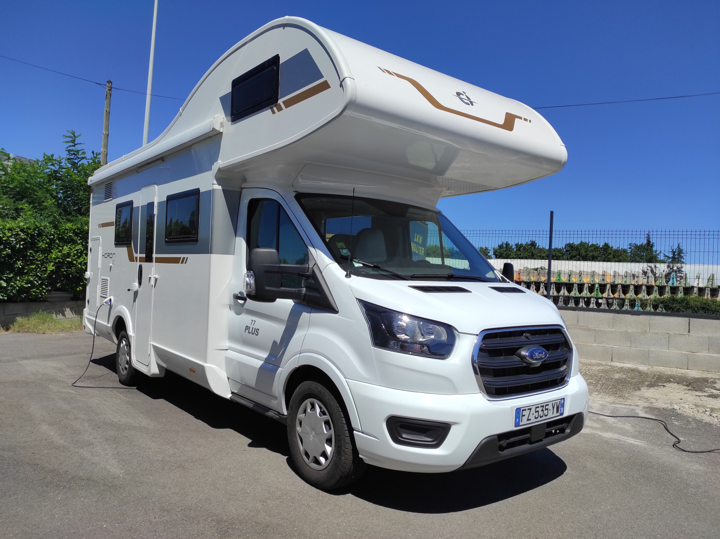 Location Camping-Car CAPUCINE BREST