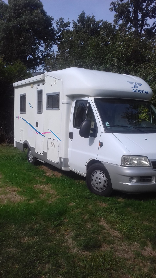 Location Camping-Car Profilé la ROCHELLE