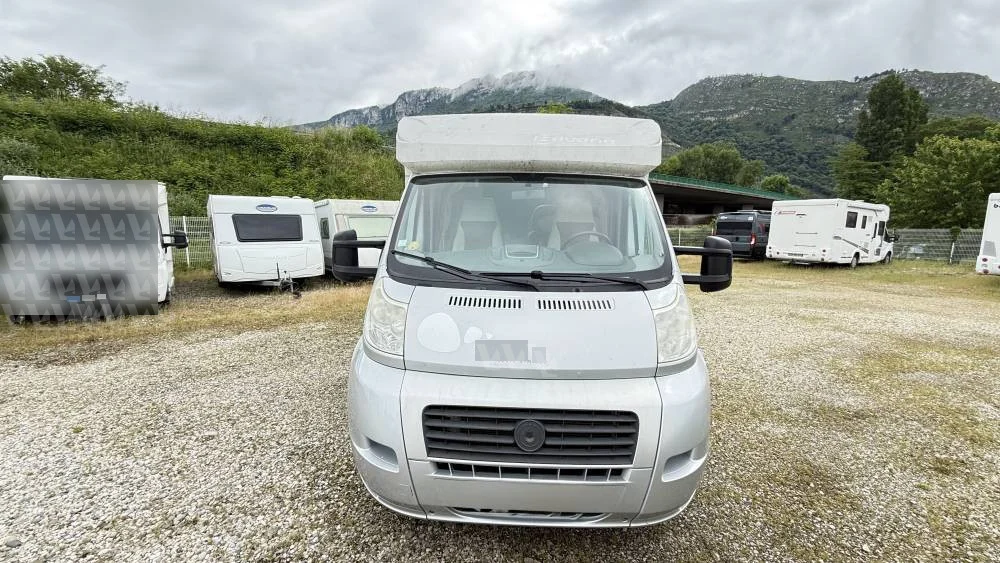 Location Camping-Car  Profilé Bordeaux