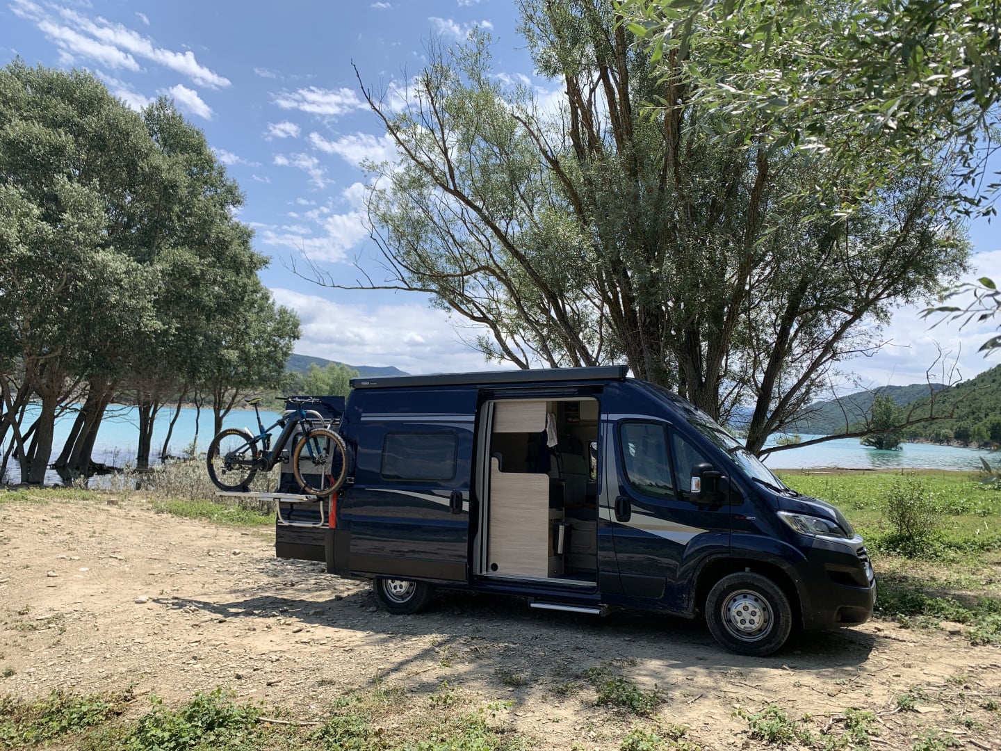 Location FOURGON Caen