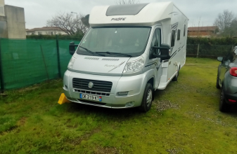 Location Camping-Car Profilé BREST