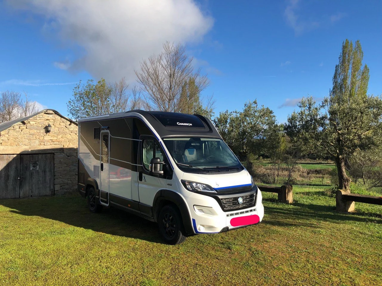 Location FOURGON  PARIS