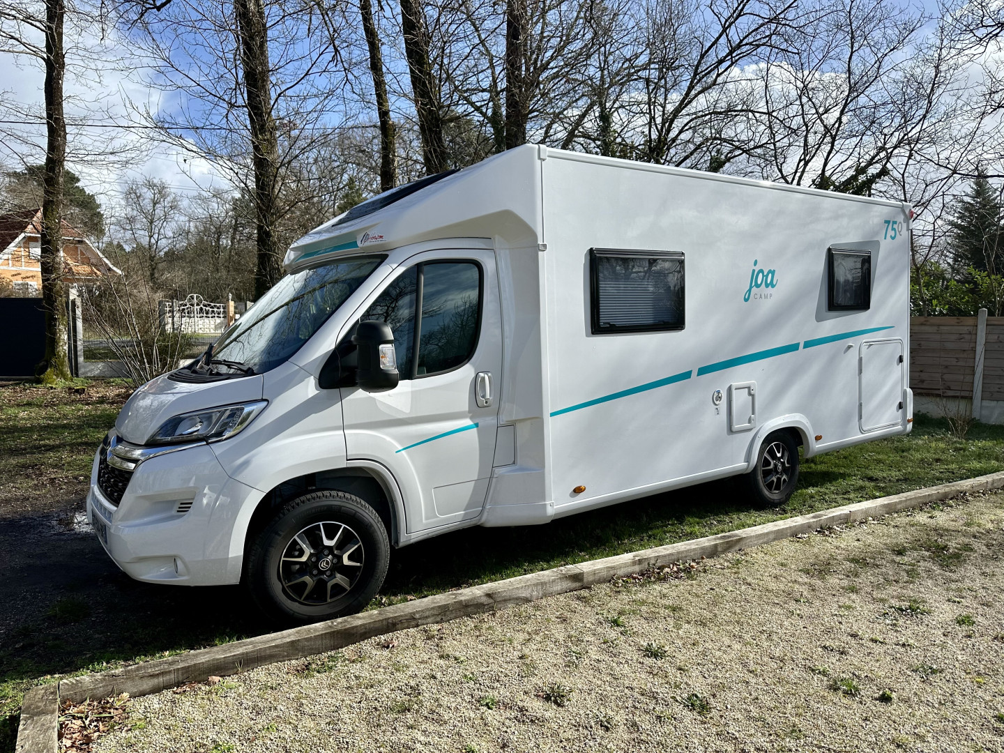 Location Camping-Car  Profilé Quimper