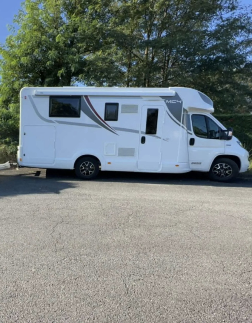 Location Camping-Car  Profilé Rennes