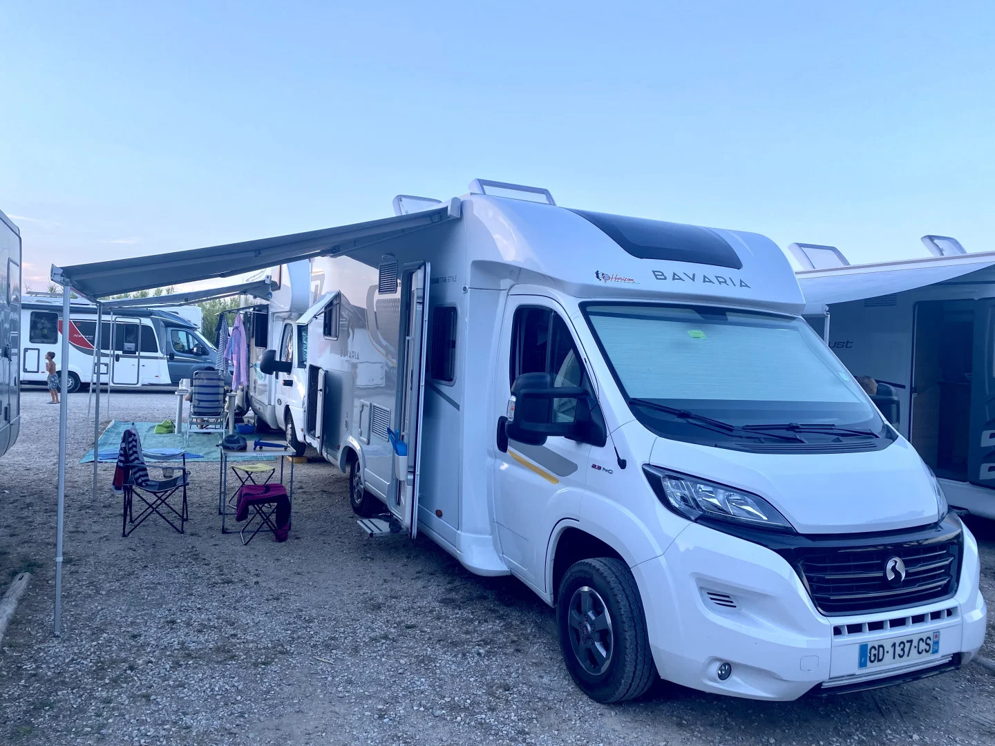 Location Camping-Car  Profilé La Rochelle