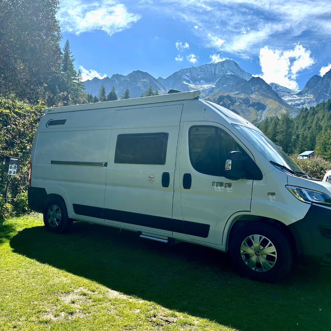 Location FOURGON Rennes