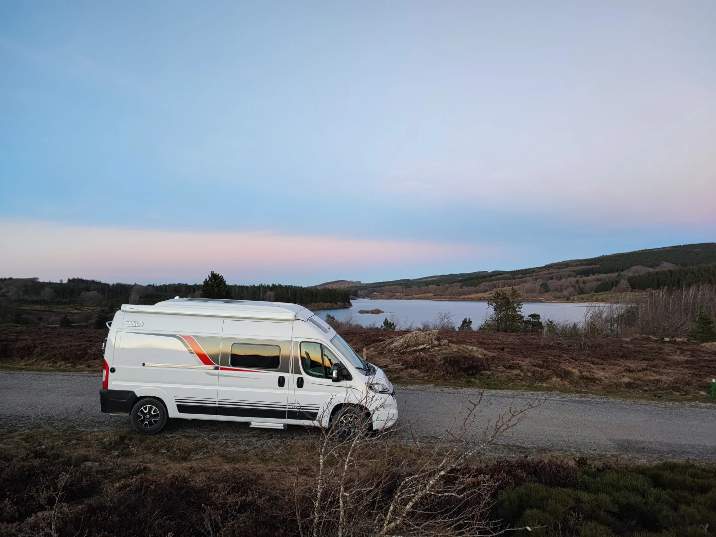 Location FOURGON  Profilé Marseille