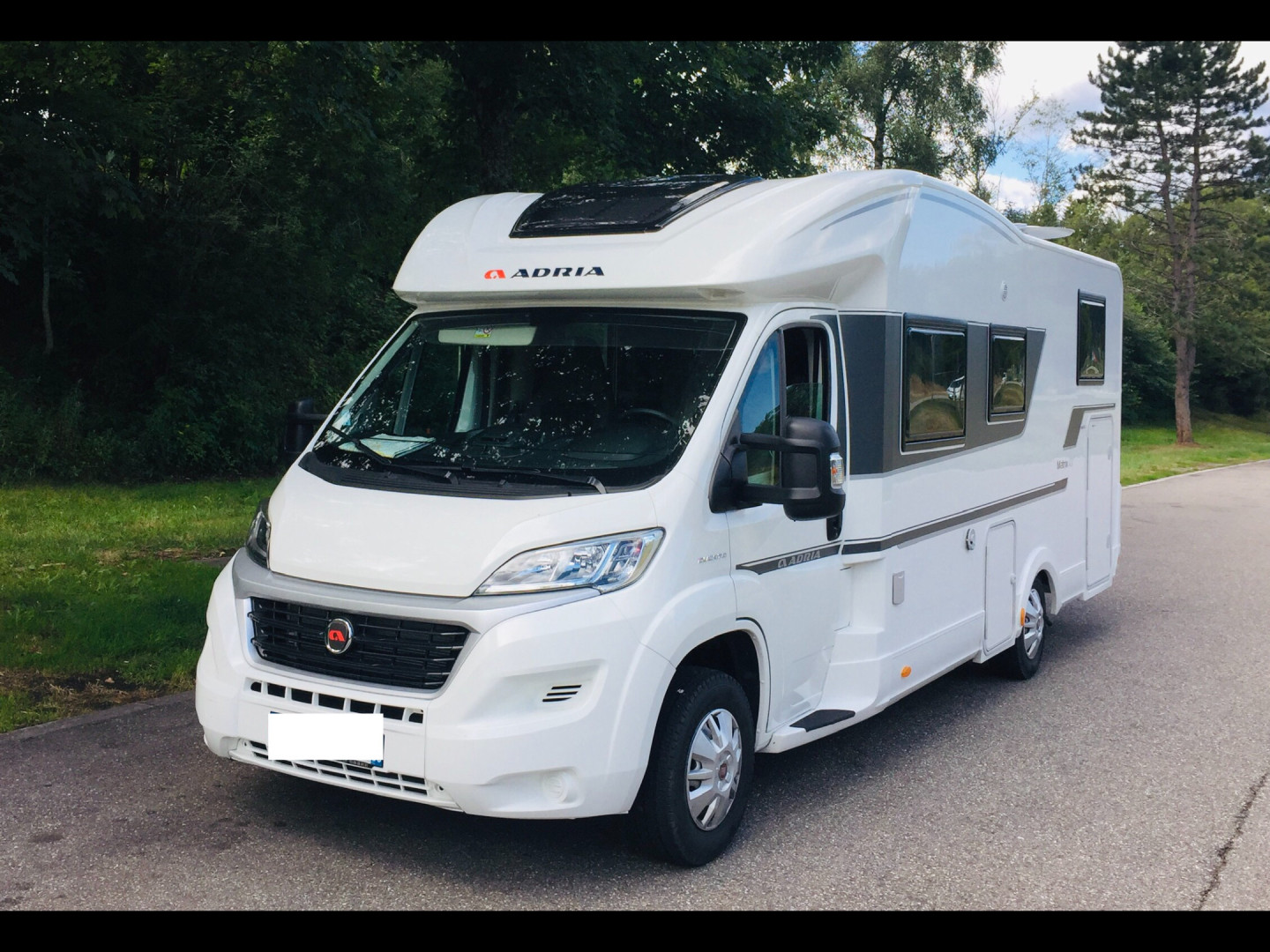 Location Camping-Car PROFILE ANNECY