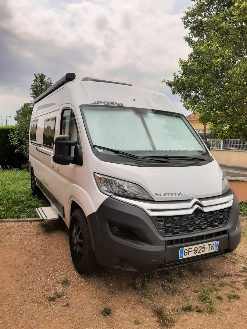 Location FOURGON Rennes