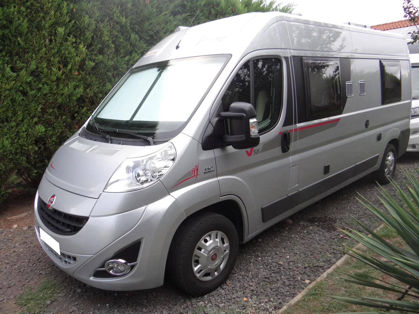 Location FOURGON Rennes