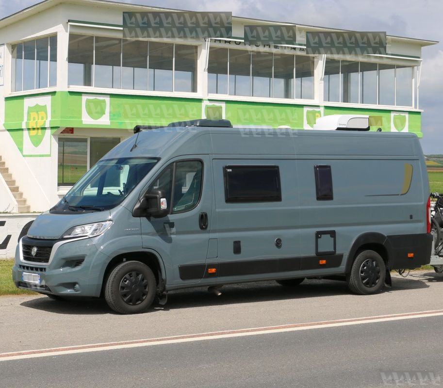 Location Camping-Car FOURGON LA ROCHELLE