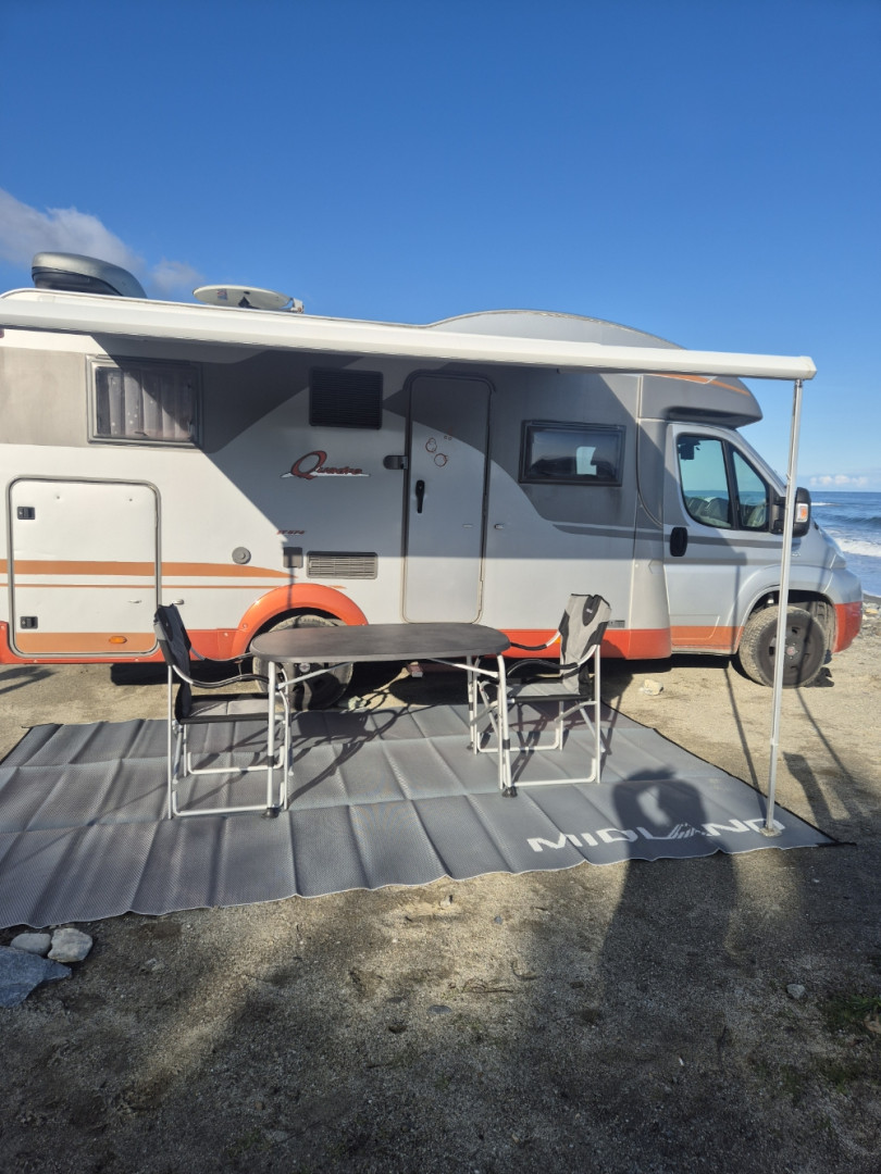 Location Camping-Car  Profilé Annecy
