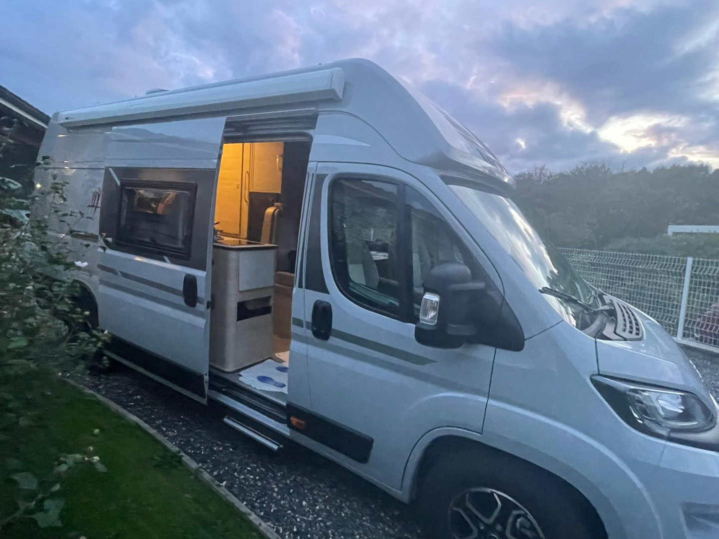 Location Camping-Car Fourgon Montpellier