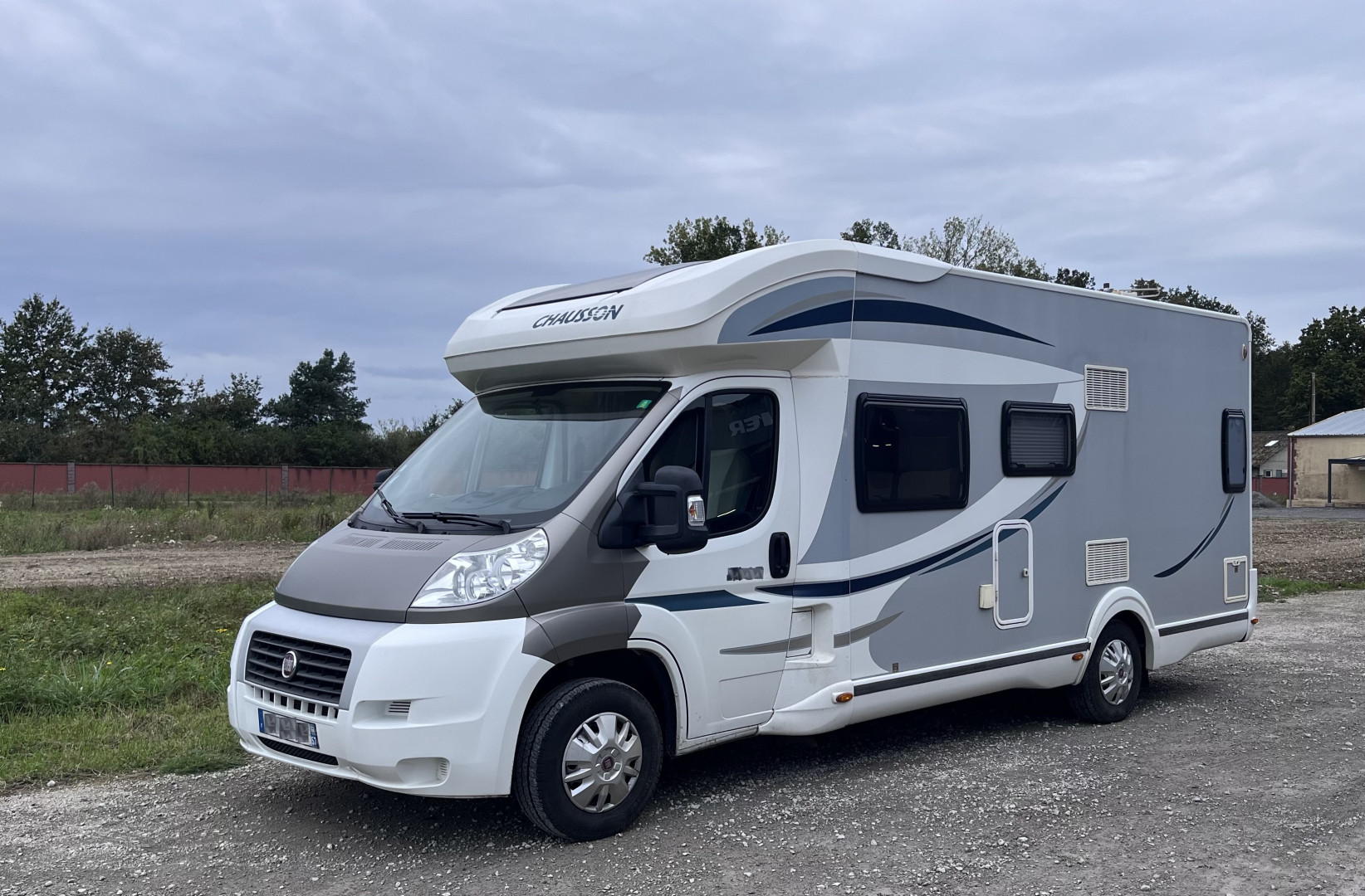 Location Camping-Car Profilé Lyon