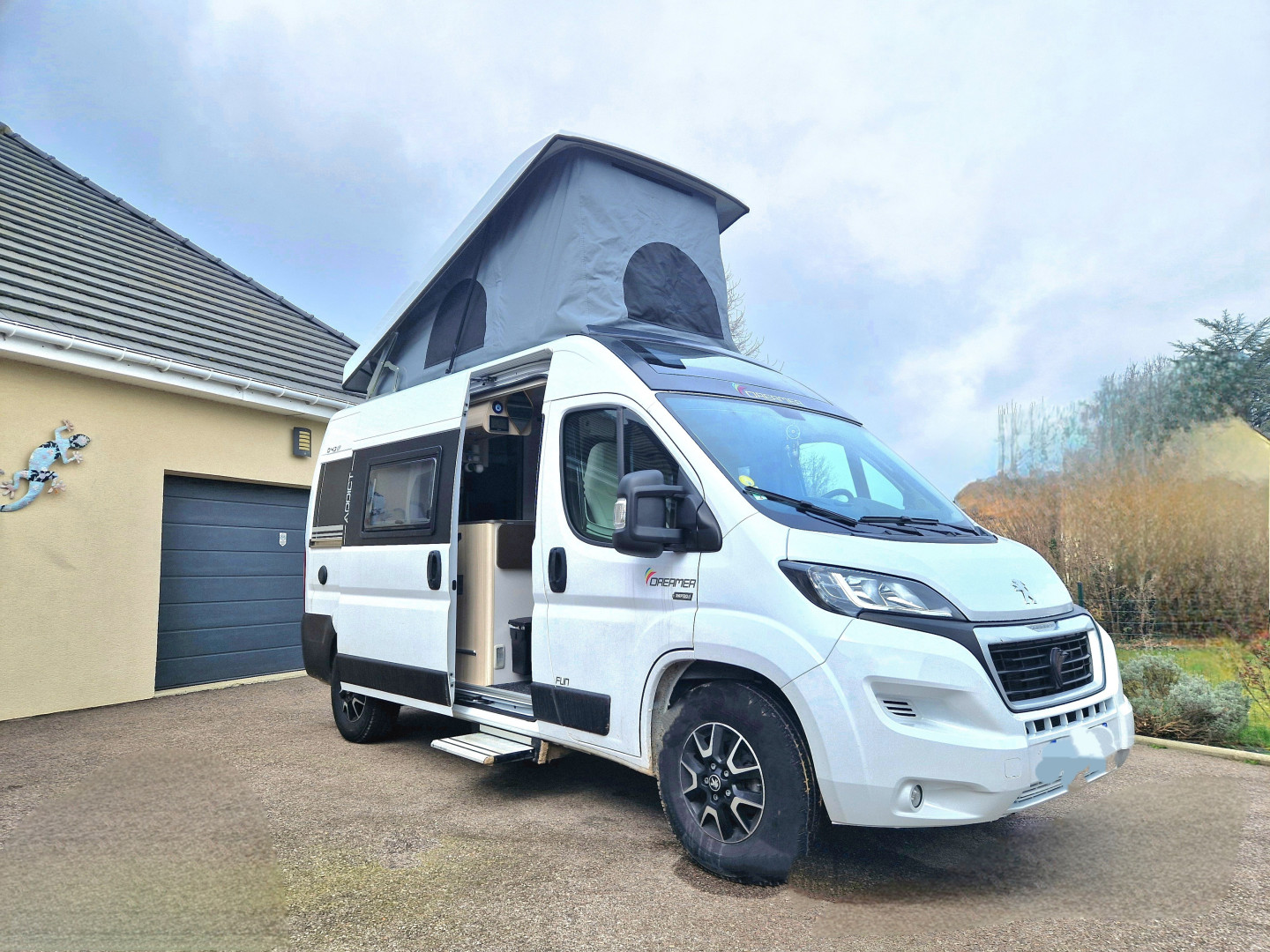 Location Camping-Car Fourgon Marseille