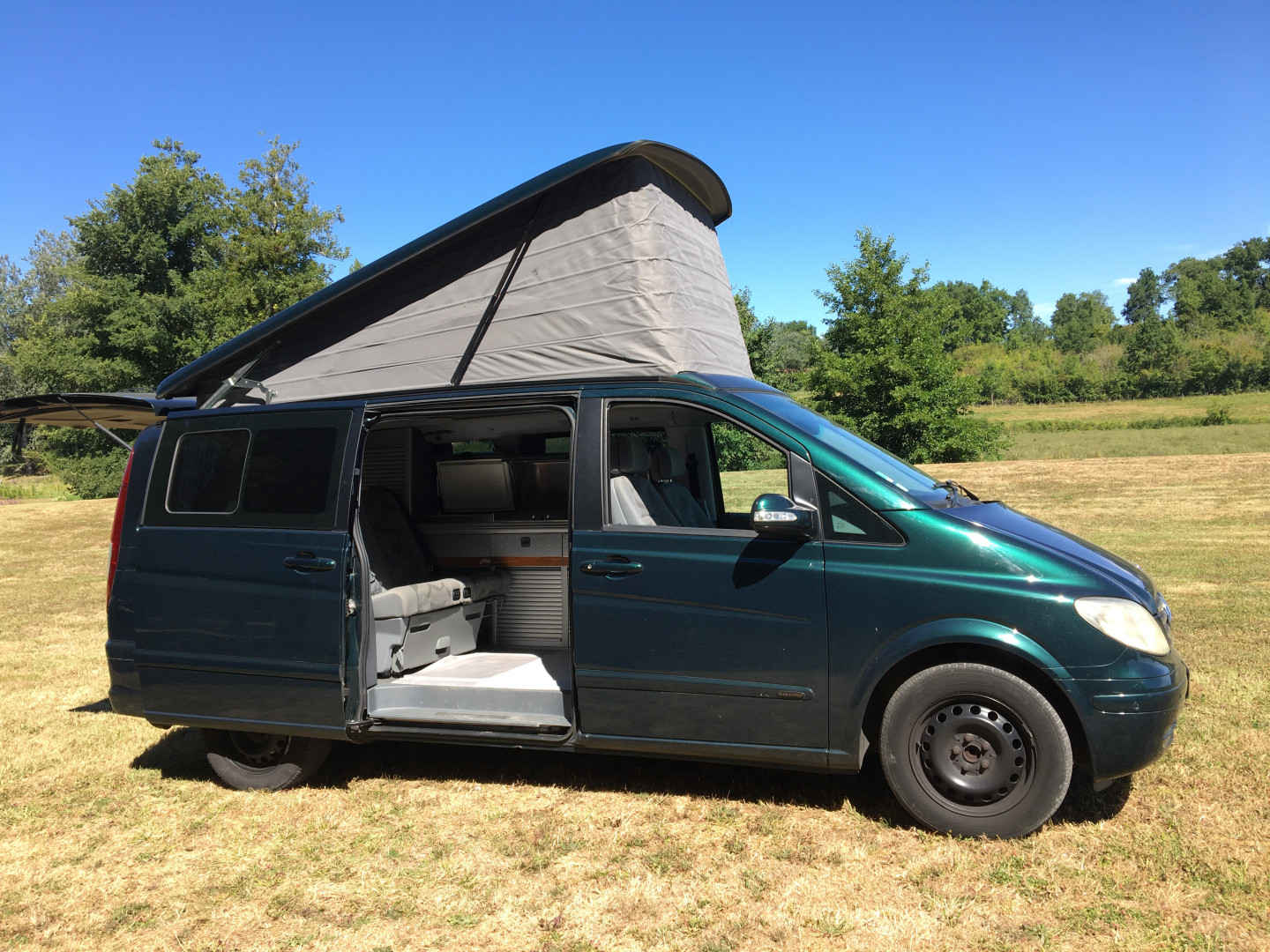 Location Camping-Car VAN  Annecy