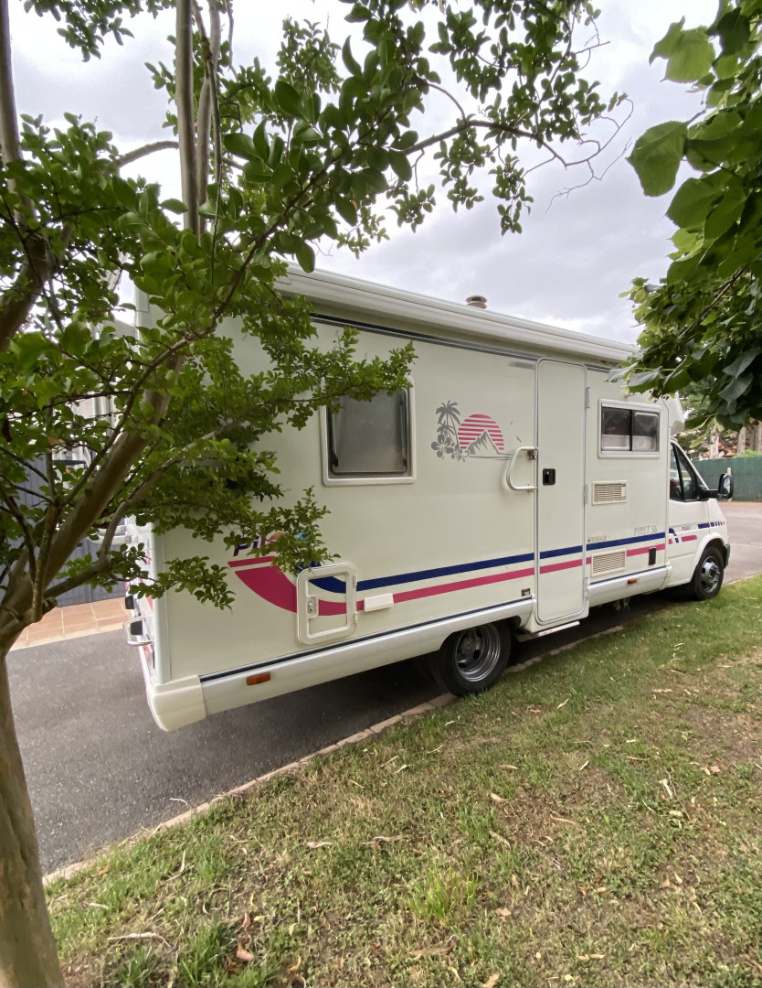 Location Camping-Car Profilé Caen