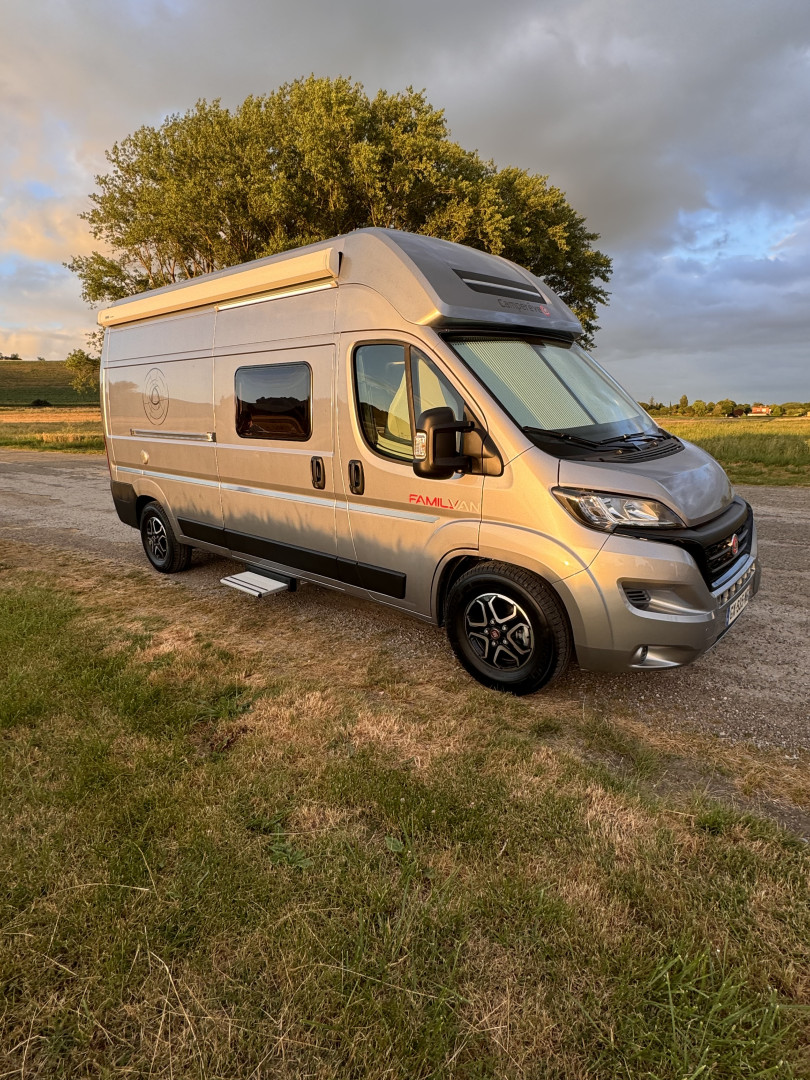 Location Camping-Car Fourgon Marseille