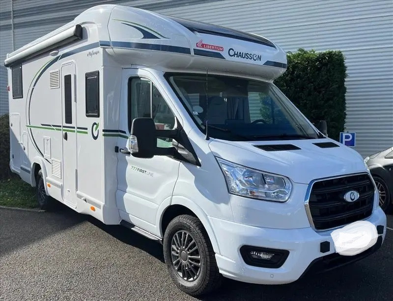 Location Camping-Car Profilé Paris